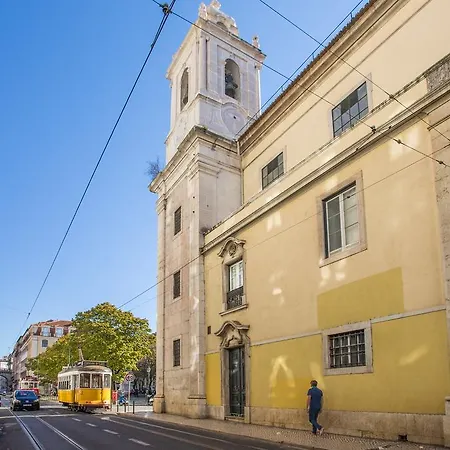 Apartment In The Heart Of *